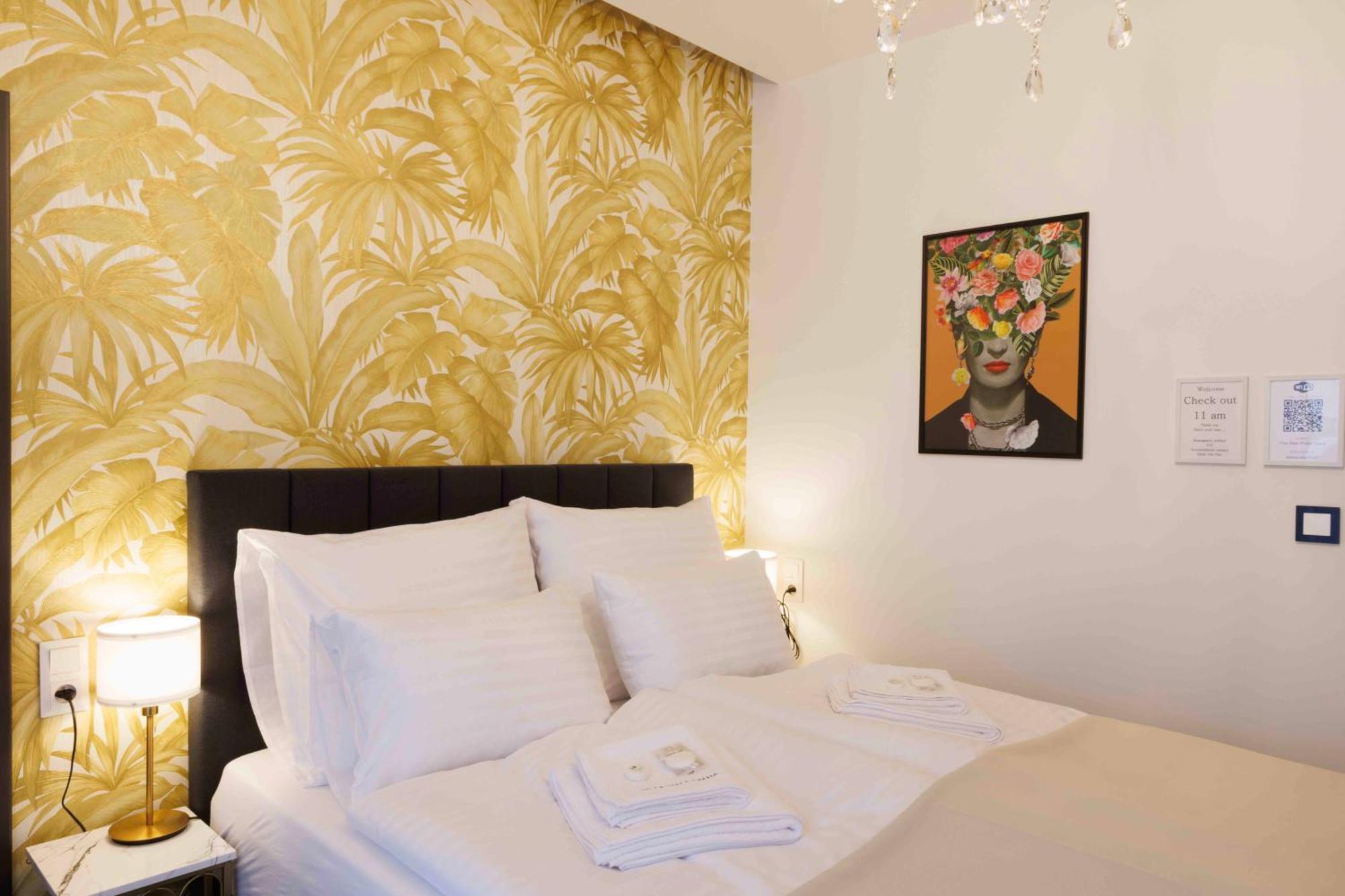 Villa Mala Praha Experience In The Center Of ชิลินา ภายนอก รูปภาพ